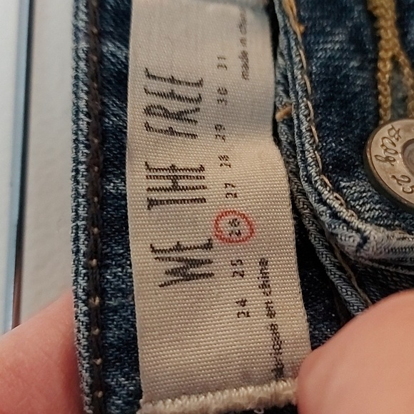 We The Free Denim Mini Skirt Distressed with Raw Hem Size 26 - Picture 6 of 7